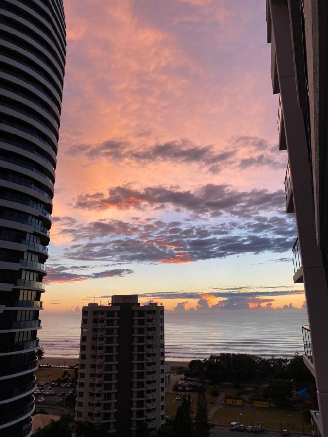 Koko Luxury Apartment In Broadbeach Голд-Кост Екстер'єр фото